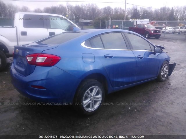 1G1BE5SM6H7161469 - 2017 CHEVROLET CRUZE LT BLUE photo 4