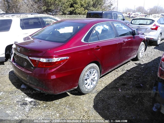 4T1BF1FK9FU933981 - 2015 TOYOTA CAMRY LE/XLE/SE/XSE RED photo 4