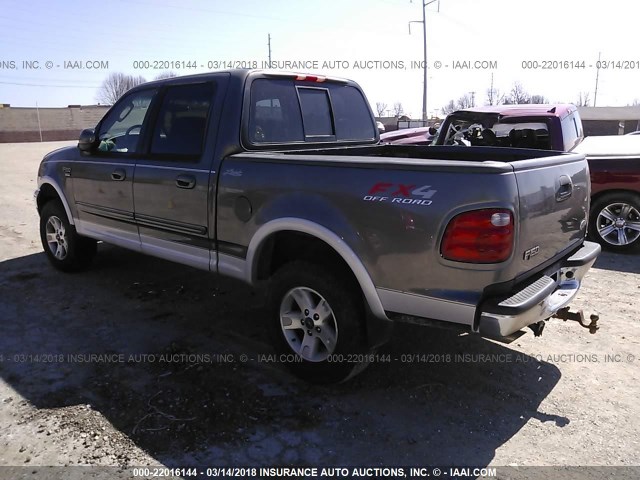 1FTRW08L82KD42565 - 2002 FORD F150 SUPERCREW GRAY photo 3