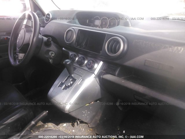 JTLZE4FE9CJ013478 - 2012 TOYOTA SCION XB WHITE photo 5
