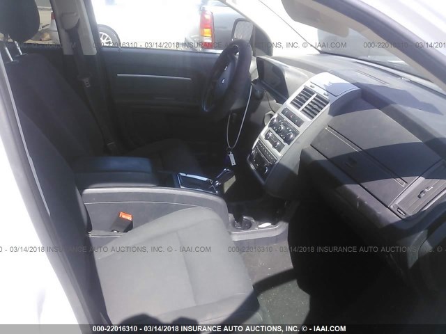 3D4PG5FV6AT228182 - 2010 DODGE JOURNEY SXT WHITE photo 5