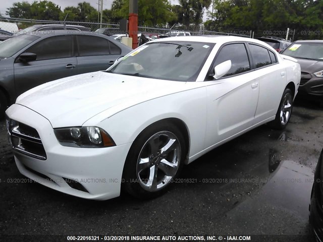 2B3CL3CG5BH591537 - 2011 DODGE CHARGER WHITE photo 2