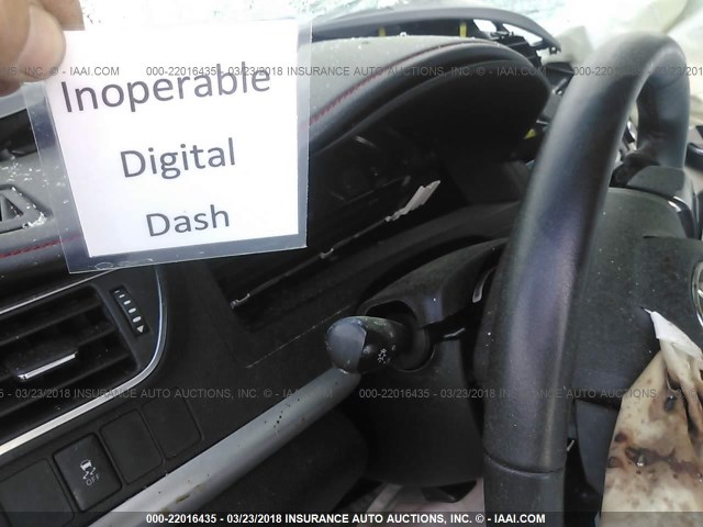 4T1BF1FK3GU587458 - 2016 TOYOTA CAMRY LE/XLE/SE/XSE WHITE photo 7