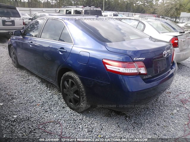 4T1BF3EK5BU769958 - 2011 TOYOTA CAMRY SE/LE/XLE Синий фото 3