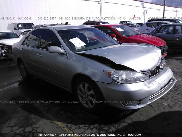 4T1BF30K46U112498 - 2006 TOYOTA CAMRY LE/XLE/SE ვერცხლისფერი ფოტო 1