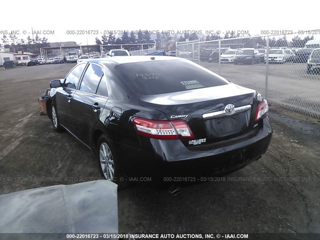 4T1BK3EK0AU111409 - 2010 TOYOTA CAMRY SE/LE/XLE Черный фото 3