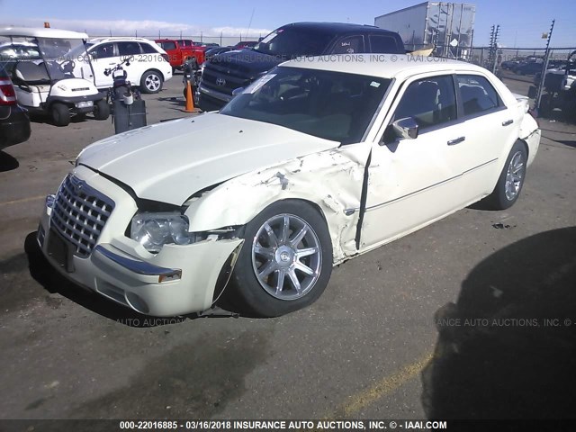 2C3JA63H35H523476 - 2005 CHRYSLER 300C WHITE photo 2