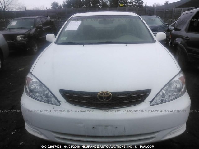 4T1BE30K32U047981 - 2002 TOYOTA CAMRY LE/XLE/SE WHITE photo 6