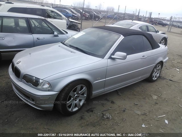 WBABS33432JY59435 - 2002 BMW 325 CI SILVER photo 2