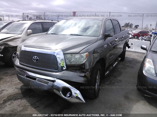 5TFEV54128X059349 - 2008 TOYOTA TUNDRA CREWMAX/CREWMAX SR5 TAN photo 2