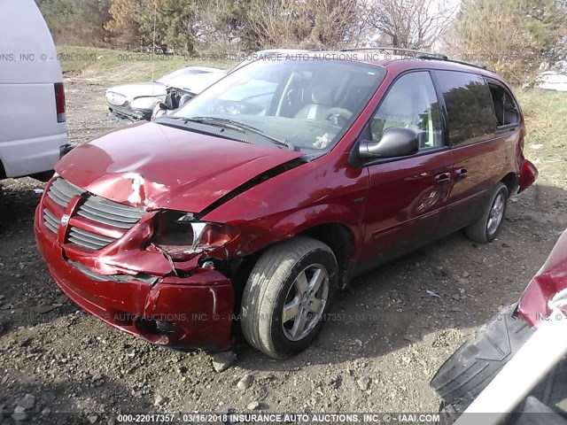 2D4GP44L56R686110 - 2006 DODGE GRAND CARAVAN SXT RED photo 2