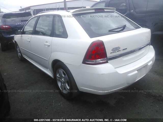 1G1ZU64895F219132 - 2005 CHEVROLET MALIBU MAXX LT WHITE photo 3