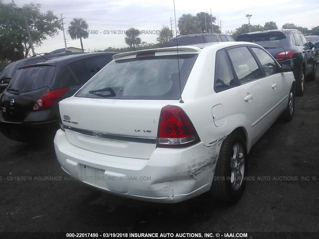 1G1ZU64895F219132 - 2005 CHEVROLET MALIBU MAXX LT WHITE photo 4