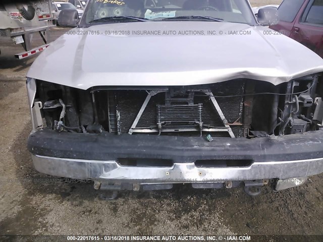 2GCEK19T941252956 - 2004 CHEVROLET SILVERADO K1500 SILVER photo 6