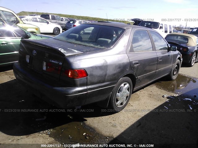 JT2BG22KXY0476534 - 2000 TOYOTA CAMRY CE/LE/XLE 黑色 照片 4