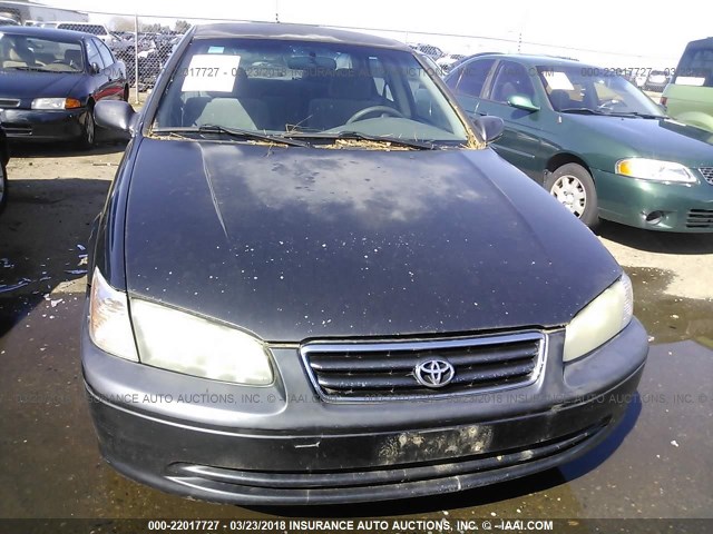 JT2BG22KXY0476534 - 2000 TOYOTA CAMRY CE/LE/XLE 黑色 照片 6