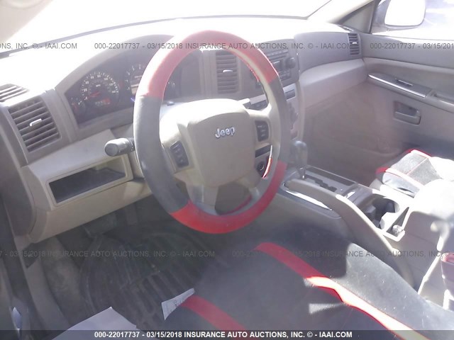 1J4GS48K05C665146 - 2005 JEEP GRAND CHEROKEE LAREDO/COLUMBIA/FREEDOM 金色 照片 5