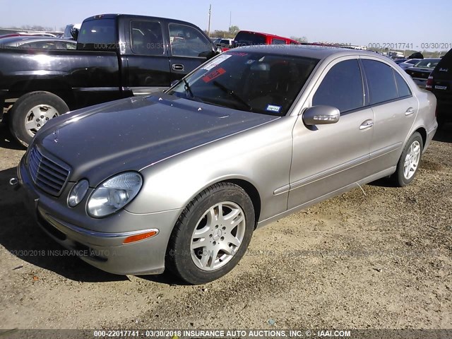 WDBUF26J16A980139 - 2006 MERCEDES-BENZ E 320 CDI GRAY photo 2