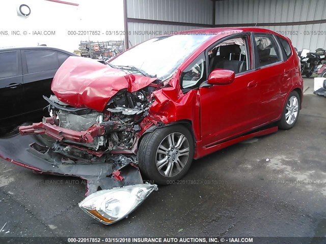 JHMGE8H68BS002480 - 2011 HONDA FIT SPORT RED photo 2