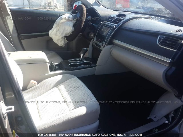 4T4BF1FK5CR202305 - 2012 TOYOTA CAMRY SE/LE/XLE 绿色 照片 5