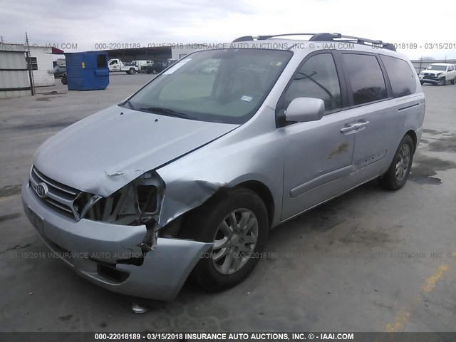 KNDMB233566069138 - 2006 KIA SEDONA EX/LX SILVER photo 2