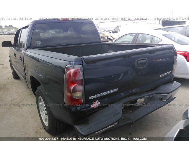 2GCEC13T951217812 - 2005 CHEVROLET SILVERADO C1500 BLUE photo 3