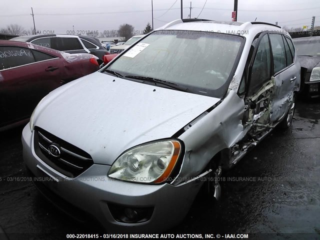 KNAFG526077106080 - 2007 KIA RONDO LX/EX SILVER photo 2