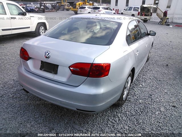 3VW2K7AJ8CM307515 - 2012 VOLKSWAGEN JETTA S 银色 照片 4