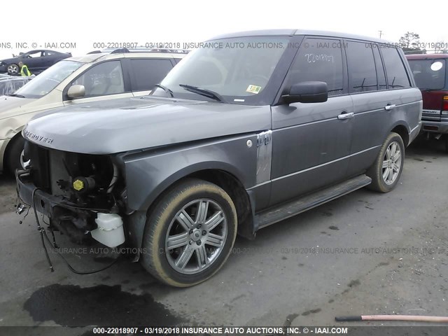 SALME15488A291804 - 2008 LAND ROVER RANGE ROVER HSE GRAY photo 2