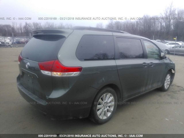 5TDDK3DC0CS032336 - 2012 TOYOTA SIENNA XLE/LIMITED GRAY photo 4