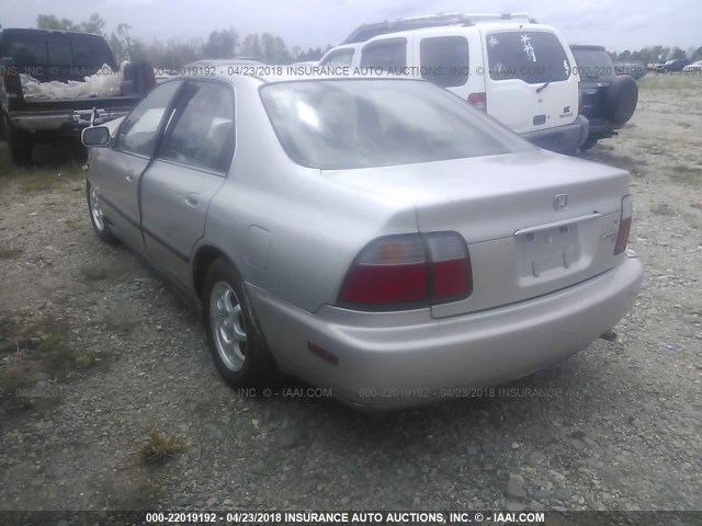 JHMCD5632VC013627 - 1997 HONDA ACCORD LX/EX GOLD photo 3