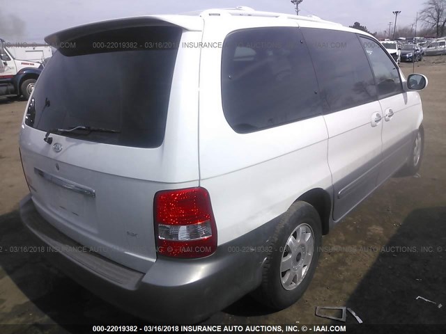 KNDUP131136407852 - 2003 KIA SEDONA EX/LX WHITE photo 4