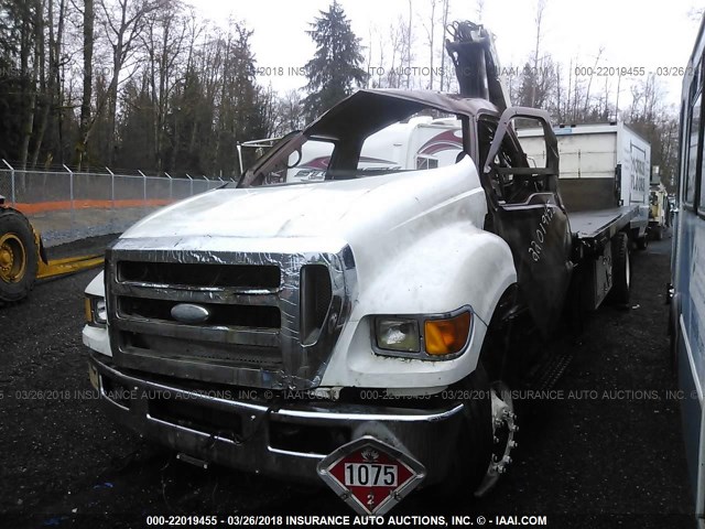 3FRXF75X38V647557 - 2008 FORD F750 SUPER DUTY WHITE photo 2