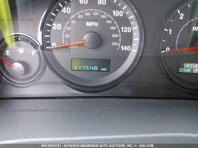 1J4HR48N26C270350 - 2006 JEEP GRAND CHEROKEE LAREDO/COLUMBIA/FREEDOM 栗色 照片 7