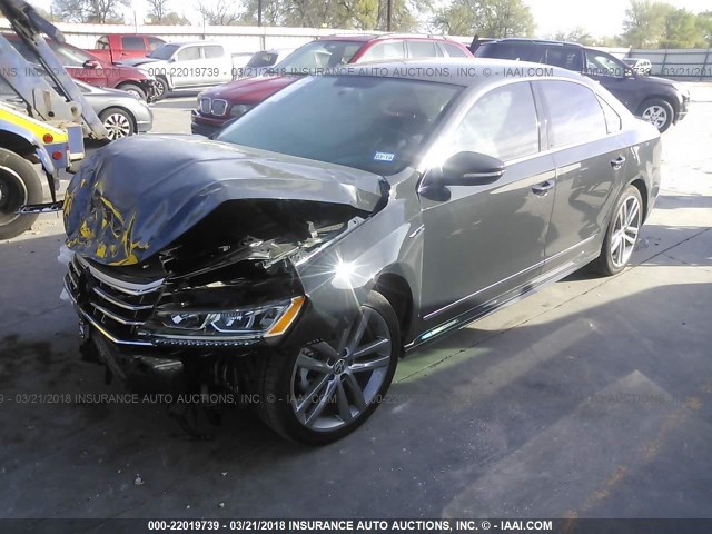 1VWDT7A30HC054545 - 2017 VOLKSWAGEN PASSAT R-LINE Boz foto 2