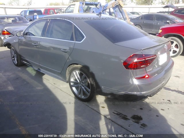 1VWDT7A30HC054545 - 2017 VOLKSWAGEN PASSAT R-LINE Boz foto 3