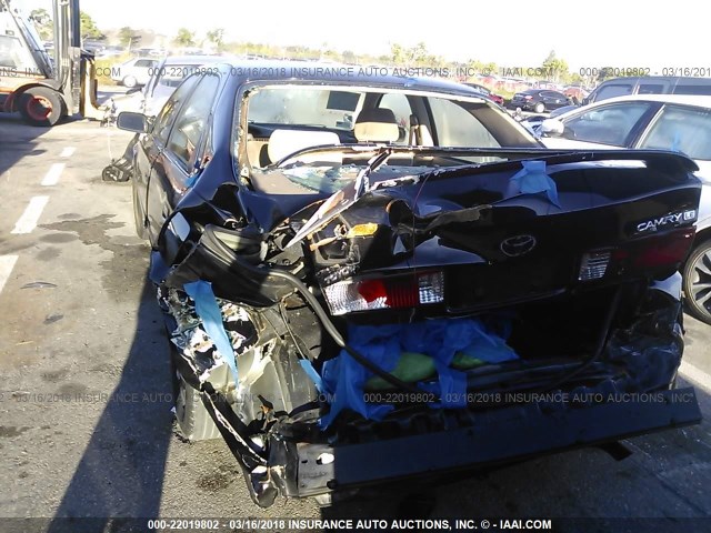 4T1BG22K7YU943453 - 2000 TOYOTA CAMRY CE/LE/XLE შავი ფოტო 6