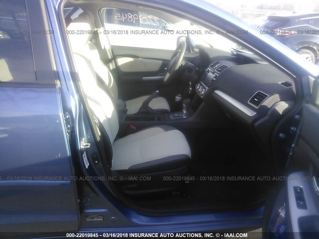 JF2GPABC5H8210471 - 2017 SUBARU CROSSTREK PREMIUM ლურჯი ფოტო 5