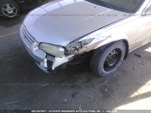 4T1BG22K6XU543267 - 1999 TOYOTA CAMRY CE/LE/XLE GOLD photo 6