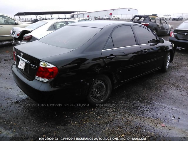 4T1BE32K05U432724 - 2005 TOYOTA CAMRY LE/XLE/SE BLACK photo 4