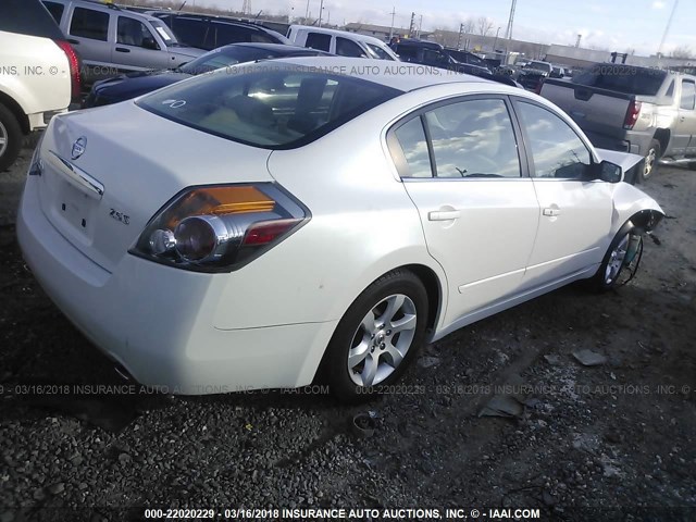 1N4AL21EX7C174108 - 2007 NISSAN ALTIMA 2.5/2.5S WHITE photo 4