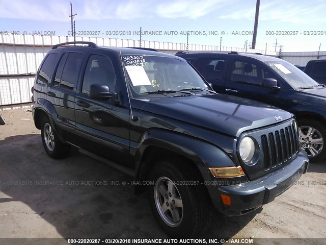 1J4GL38K15W666098 - 2005 JEEP LIBERTY RENEGADE GREEN photo 1