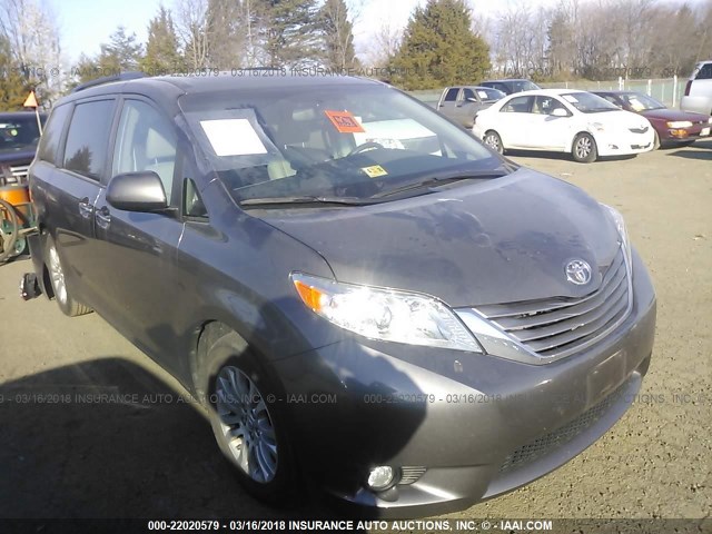 5TDYK3DC1GS724337 - 2016 TOYOTA SIENNA XLE/LIMITED GRAY photo 1