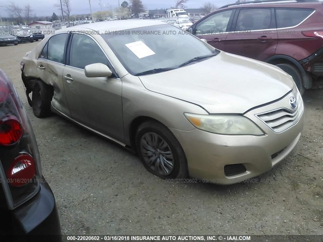 4T1BF3EK0AU079534 - 2010 TOYOTA CAMRY SE/LE/XLE GOLD photo 1