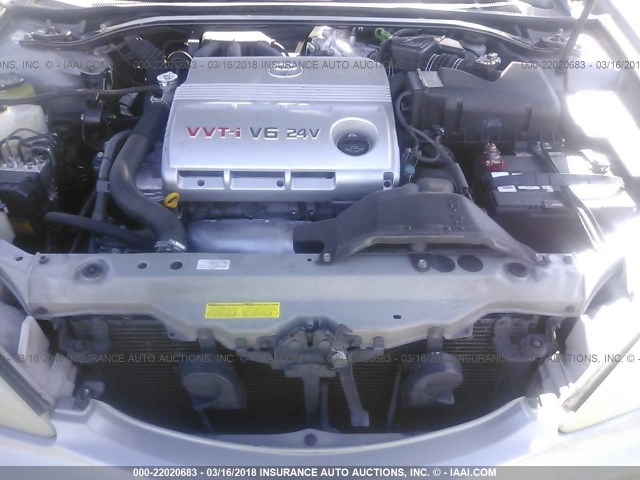 4T1BF30K25U594340 - 2005 TOYOTA CAMRY LE/XLE/SE ვერცხლისფერი ფოტო 10