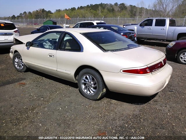 1LNFM92V7WY670338 - 1998 LINCOLN MARK VIII LSC CREAM photo 3