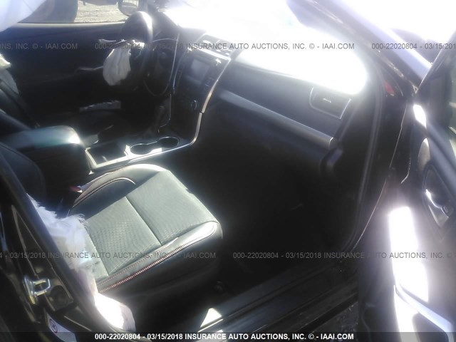4T1BF1FK0FU005430 - 2015 TOYOTA CAMRY LE/XLE/SE/XSE BLACK photo 5