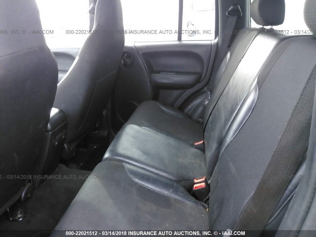 1J8GL38K94W156501 - 2004 JEEP LIBERTY RENEGADE 黑色 照片 8