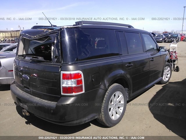 2FMGK5BC2BBD13450 - 2011 FORD FLEX SE GRAY photo 4