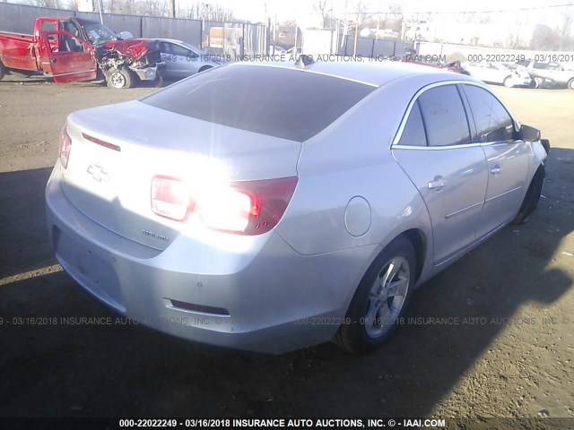 1G11B5SA8DF189753 - 2013 CHEVROLET MALIBU LS 银色 照片 4